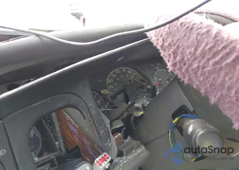 2004 Ford Crown Victoria Lx z USA, uszkodzony, nr VIN 2FAFP74W54X168324